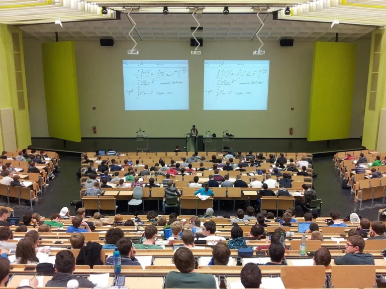 University, lecture, campus - American Accent Tips for University Presentations