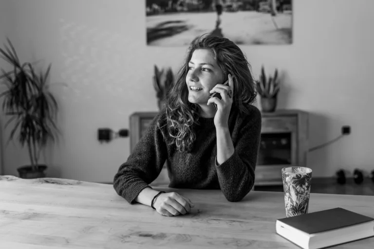 Make a phone call, mobile, phone - American Consonants for Non-Native Speakers