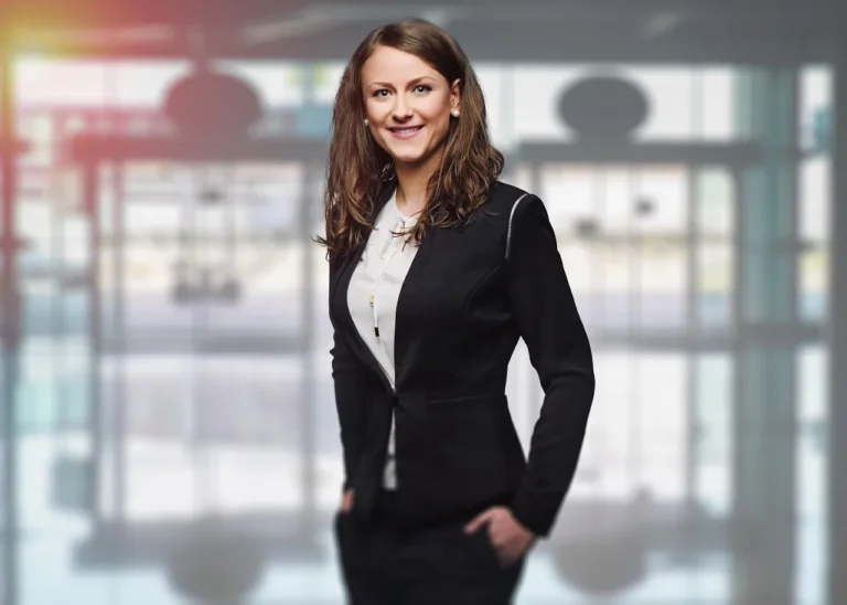 Woman, business, fashion - Build Credibility with a Clear Accent