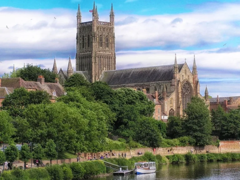 Worcester, england, cathedral - How to Pronounce Worcester