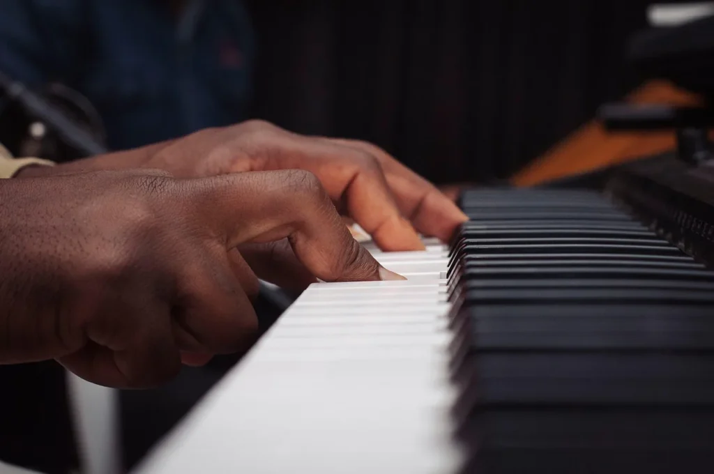 Keyboard, music, scales - Repetition in Pronunciation Mastery
